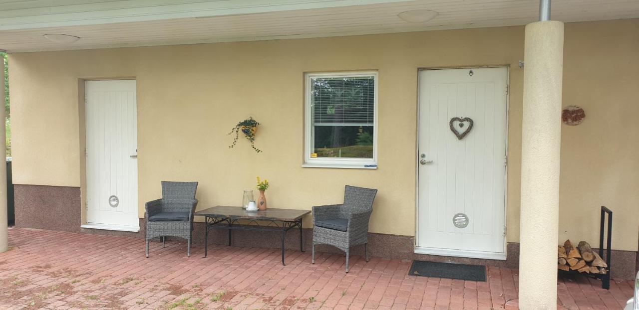 Villa Tammikallio Guest House, Near The Airport - Kodikas Vierasmaja Tuusulassa ภายนอก รูปภาพ
